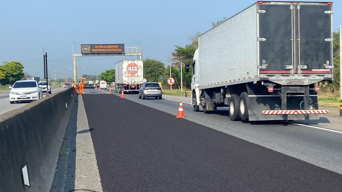 Obras na pista fecham faixas da Dutra no Vale; veja os horários