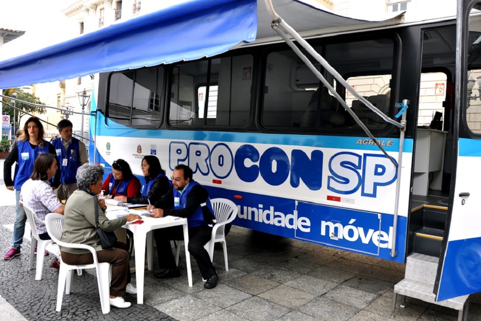 Procon realiza atendimento móvel gratuito em São José dos Campos