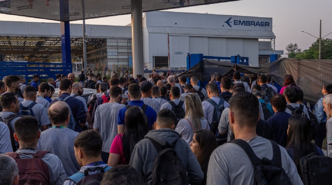 Trabalhadores da Embraer rejeitam proposta de campanha salarial e ameaçam greve