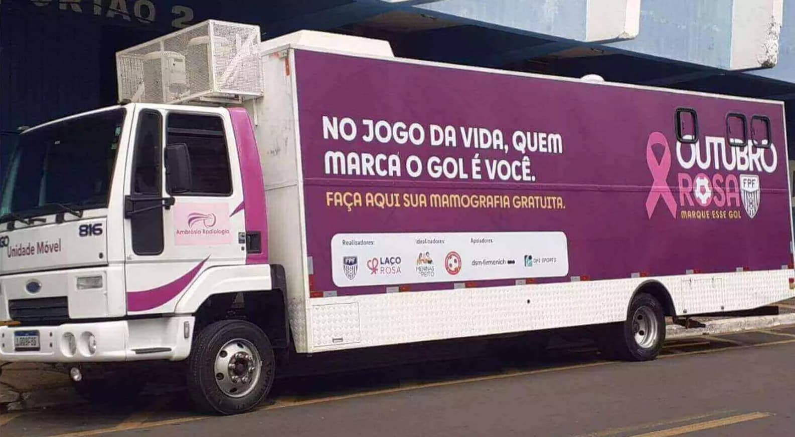 Carreta da mamografia da FPF (Federação Paulista de Futebol)