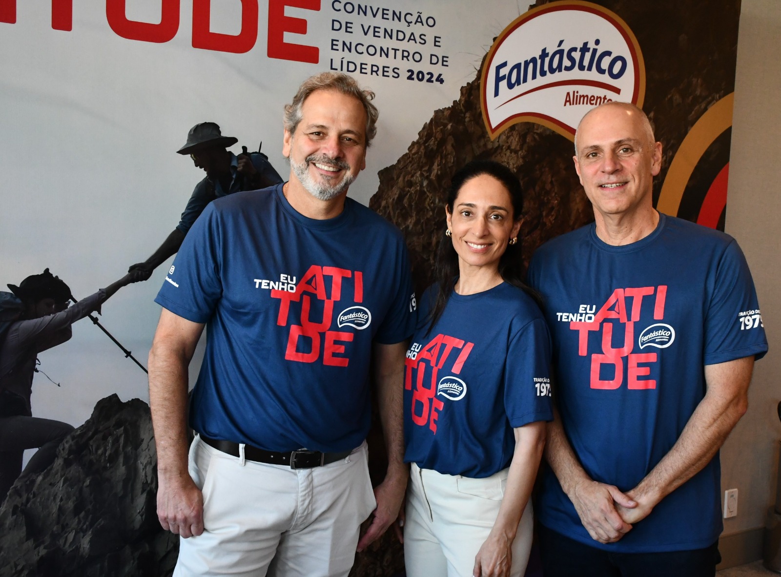 Dá esquerda pra direita: irmãos Alexandre Oliveira Ruston, Mariana Ruston de Carvalho e Alexandre Oliveira RustonMariana Ruston de Carvalho, Celso Oliveira Ruston e Alexandre Oliveira Ruston