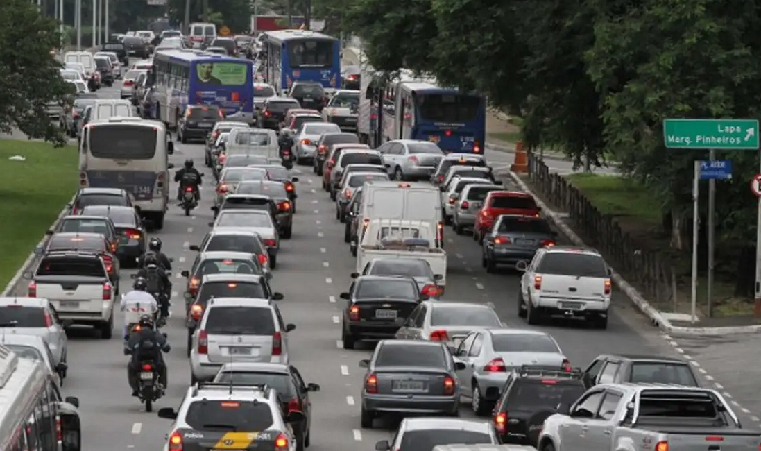 Mais de 80 mil veículos estão com o IPVA atrasado no Vale