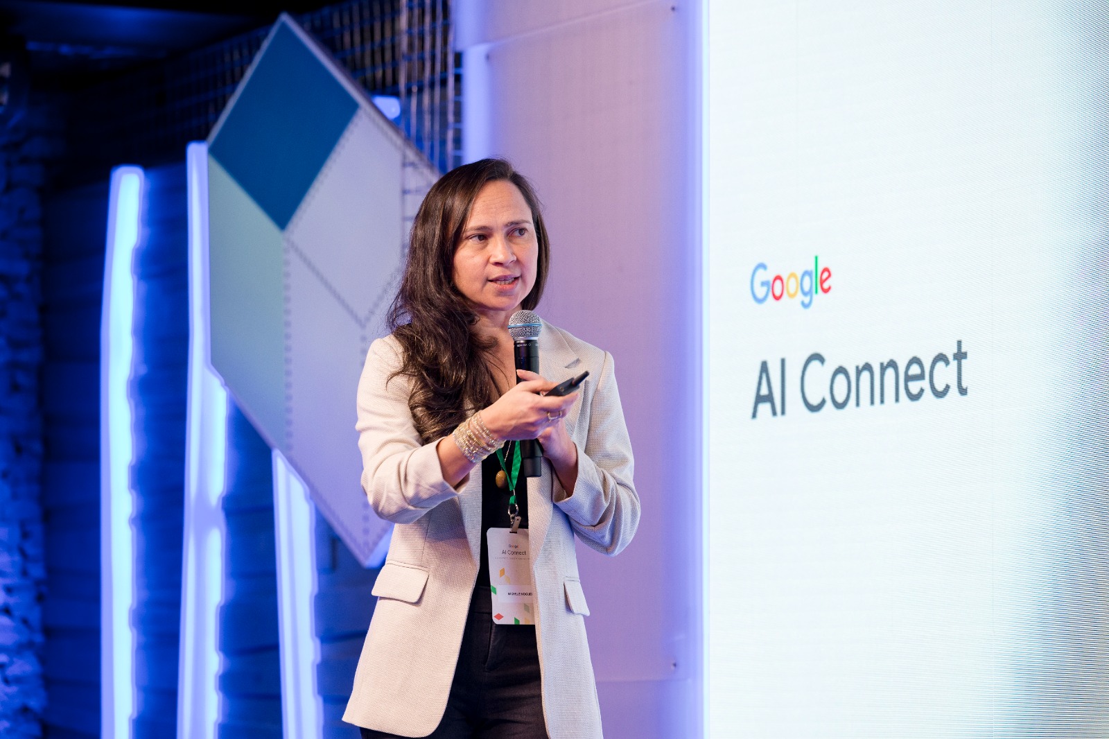 Michele Nogueira, cientista da computação e uma das organizadoras do simpósio sobre segurança cibernética
