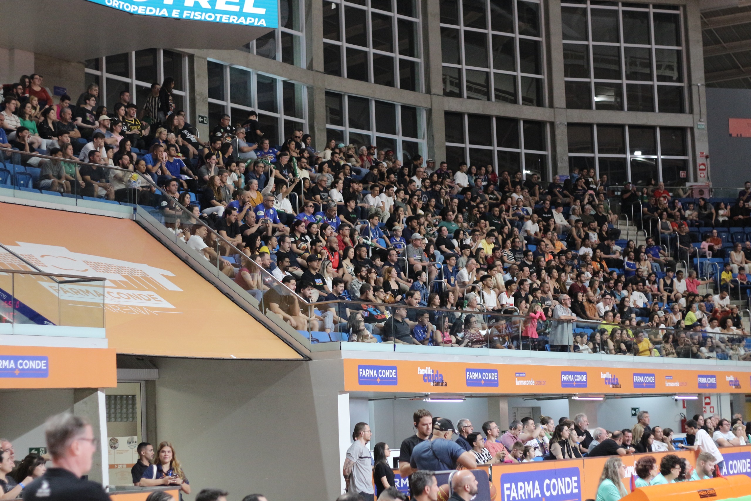 Duelo entre São José Basketball x Osasco irá acontecer na Farma Conde Arena