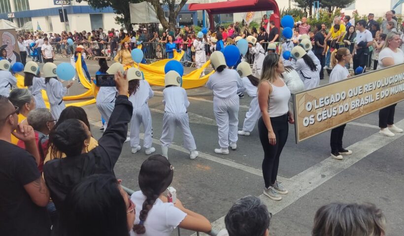 Desfile de 7 de setembro reúne 7 mil pessoas em São José dos Campos
