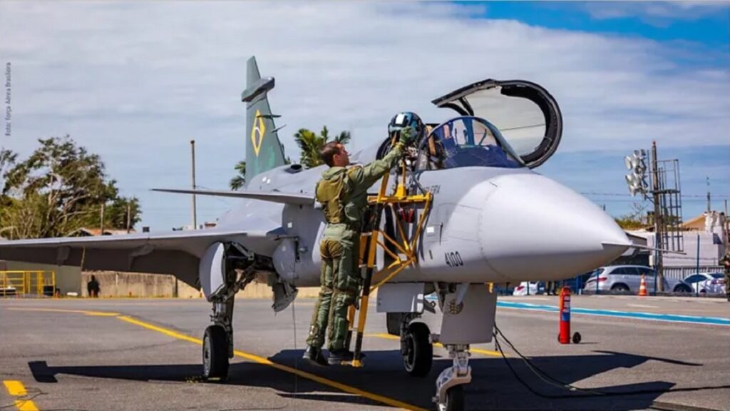 Industria de Defesa oferece vagas de emprego em São José com destaque para Embraer, Akaer, Siatt e mais