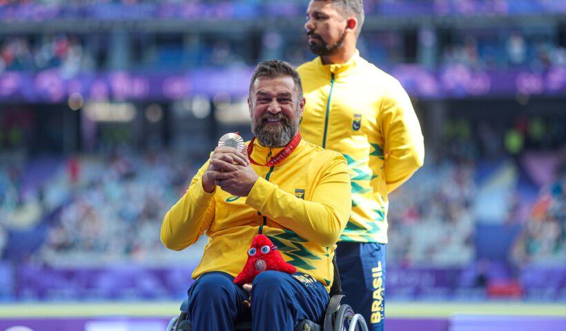 Vale do Paraíba nas Paralimpiadas. Taubateano André Rocha levou o bronze no lançamento de disco F52