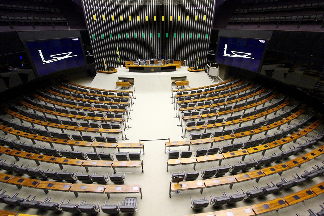 Deputados Federais rejeitam taxar grandes fortunas na reforma tributária