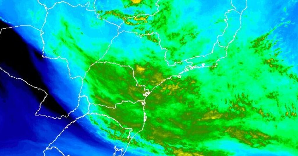 Risco de tempestades no Vale do Paraíba é menor, mas Defesa Civil mantém o alerta ativo