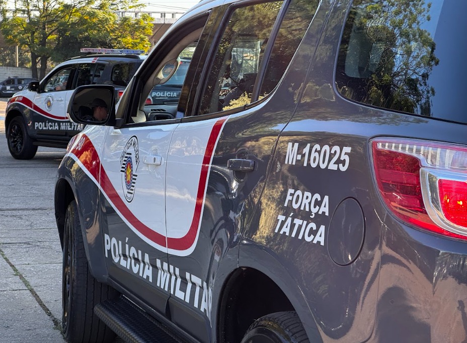 Uma quadrilha ligada ao PCC (Primeiro Comando da Capital) manteve uma mulher refém, em São José dos Campos.