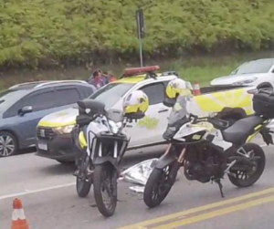 Idosa morre após ser atropelada por motociclista na rodovia Rio-Santos, em Caraguatatuba