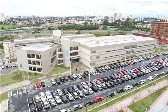 Réu é condenado a 26 anos por crime brutal em boate de São José