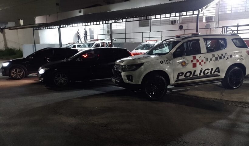 PM prende dois por receptação de veículos roubados em São José dos Campos