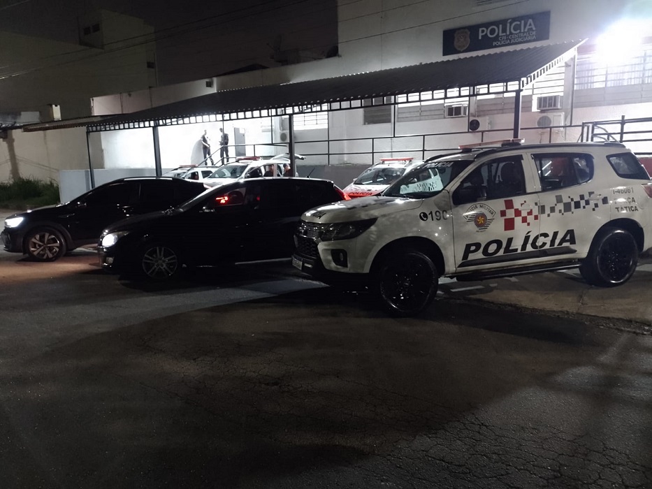 PM prende dois por receptação de veículos roubados em São José dos Campos