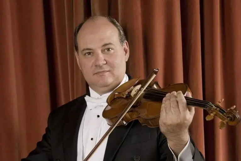Maestro Cláudio Cruz é o convidado da Camerata Joseense 