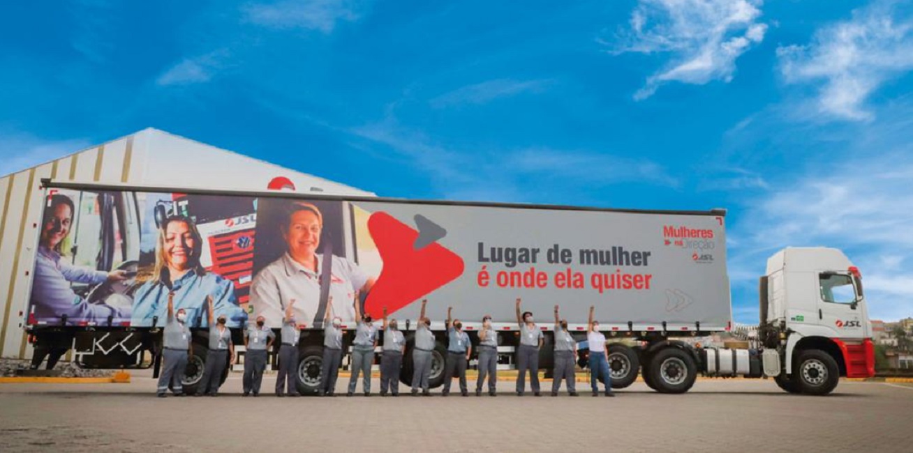JSL abre inscrições para mulheres motoristas no Vale do Paraíba