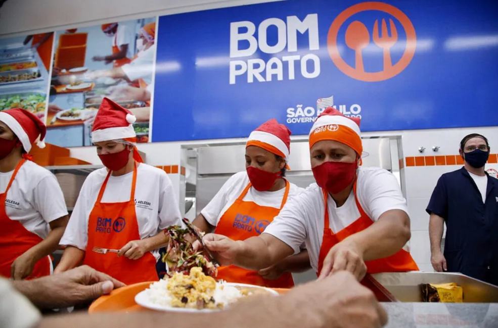 Bom Prato oferece almoço especial de Natal e Ano Novo no Vale
