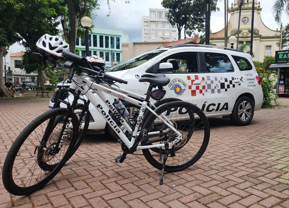De bicicleta, policiais militares capturam e prendem procurado da justiça em Jacareí