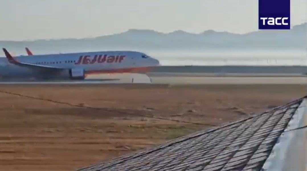 Veja o momento em que um avião explode ao pousar na Coreia do Sul; 177 pessoas morreram