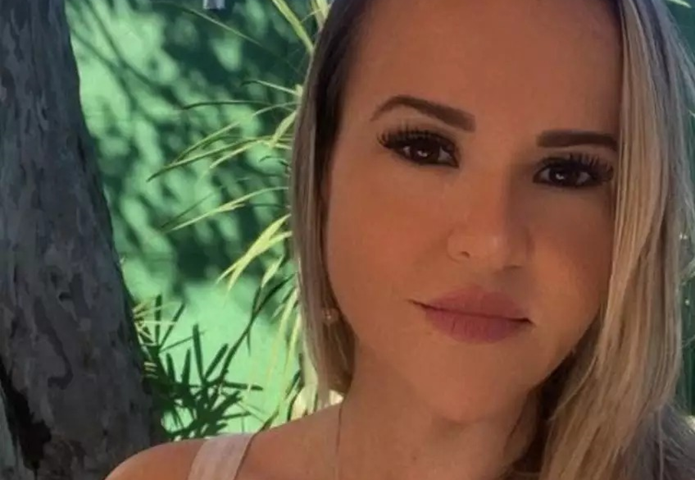 Mulher morta a facadas pelo marido é enterrada em São José dos Campos