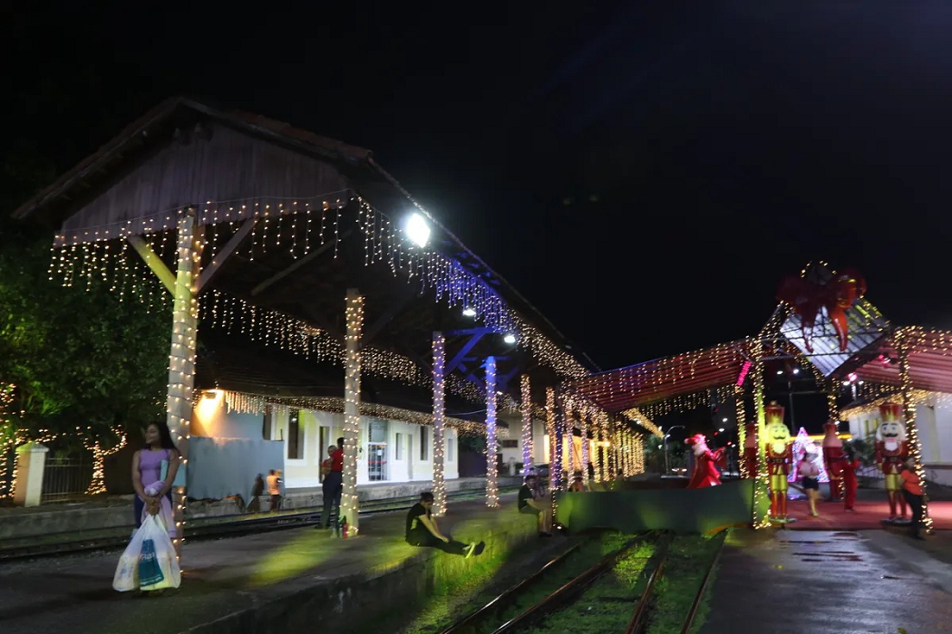 Feira de gastronomia e artesanato são destaques da estação de Natal em Jacareí
