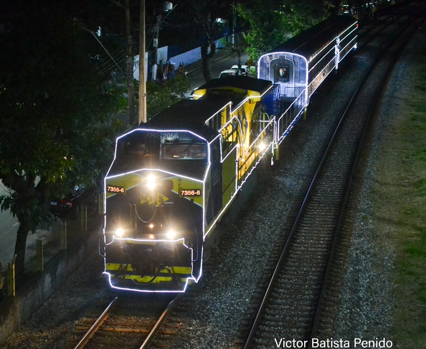 Cidades do Vale recebem 'Trem de Natal' iluminado