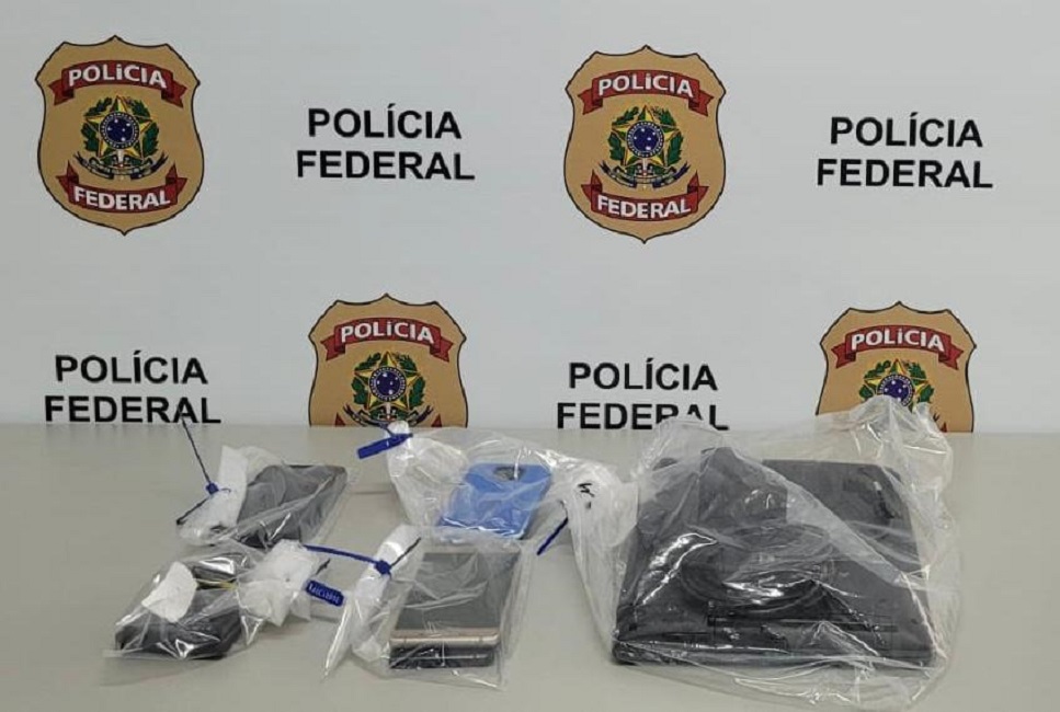 PF prende homem em Taubaté por armazenar e compartilhar arquivos de violência sexual infantil