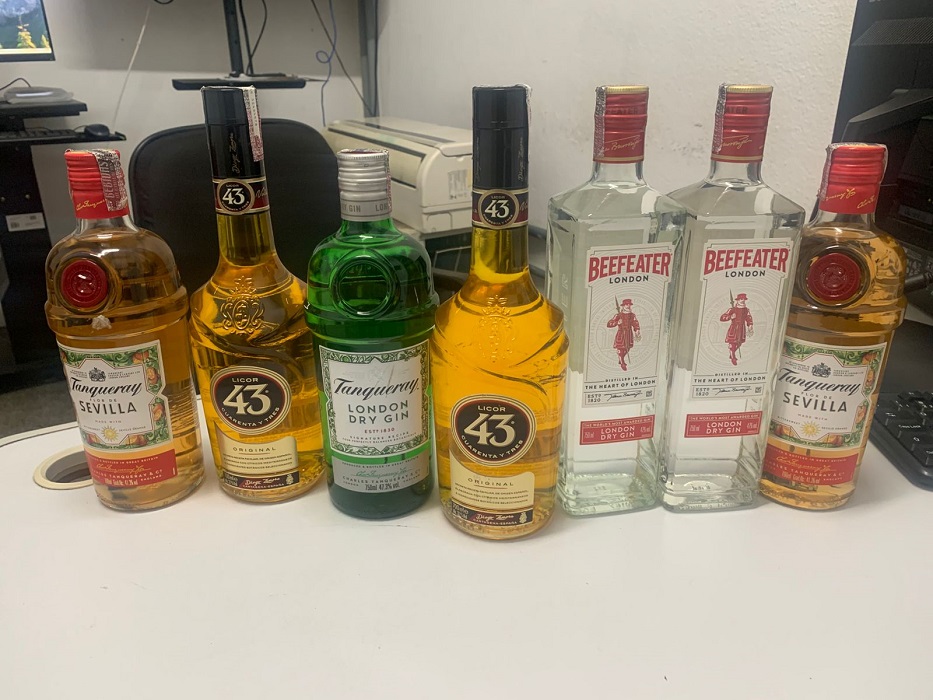 Suspeitos de furto de bebidas no Urbanova são pegos pela PM