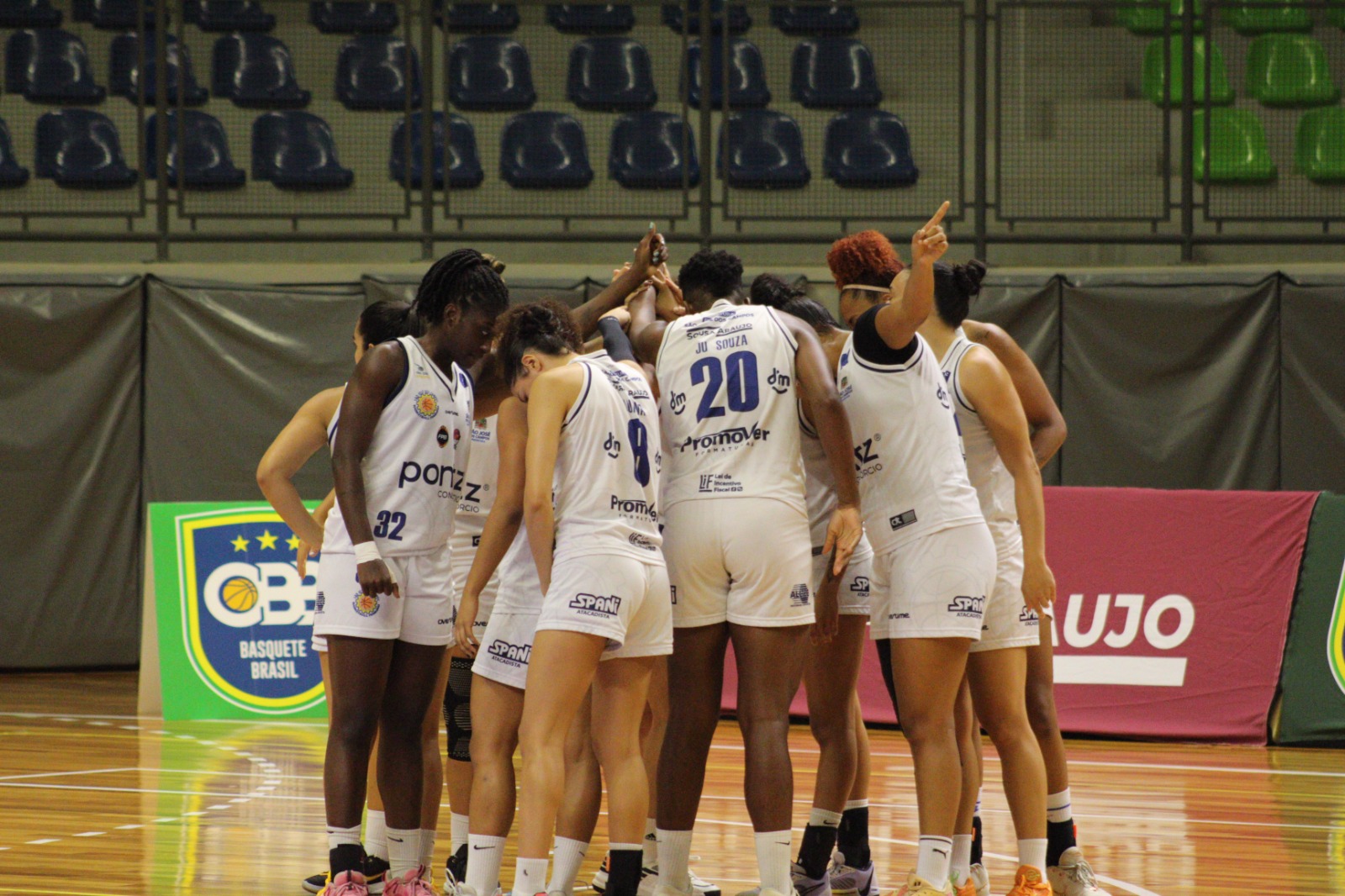 Elenco do São José Basketball Feminino