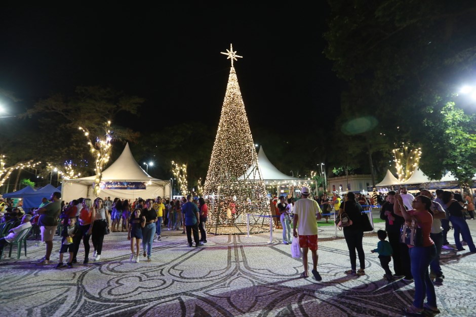 Veja o que vai abrir e fechar em São José dos Campos durante a semana do Natal