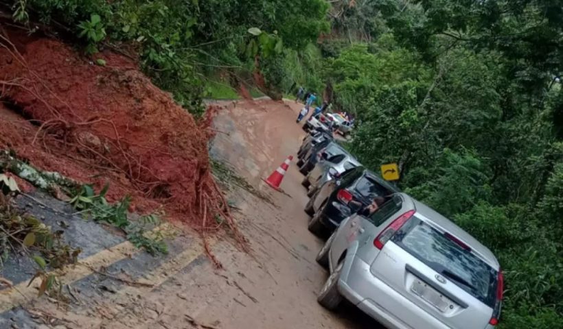 Chuvas causam interdições na Rodovia Monteiro Lobato nesta terça-feira