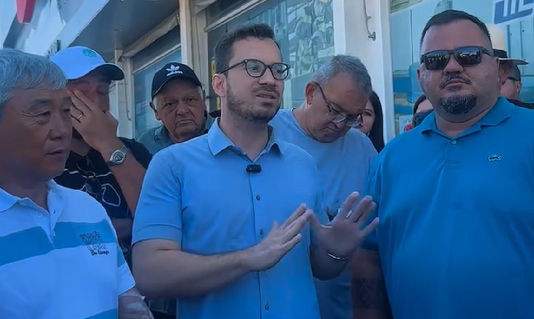 Ou trabalha sério ou vai embora, diz prefeito de Jacareí, Celso Florêncio, sobre empresa da coleta de lixo