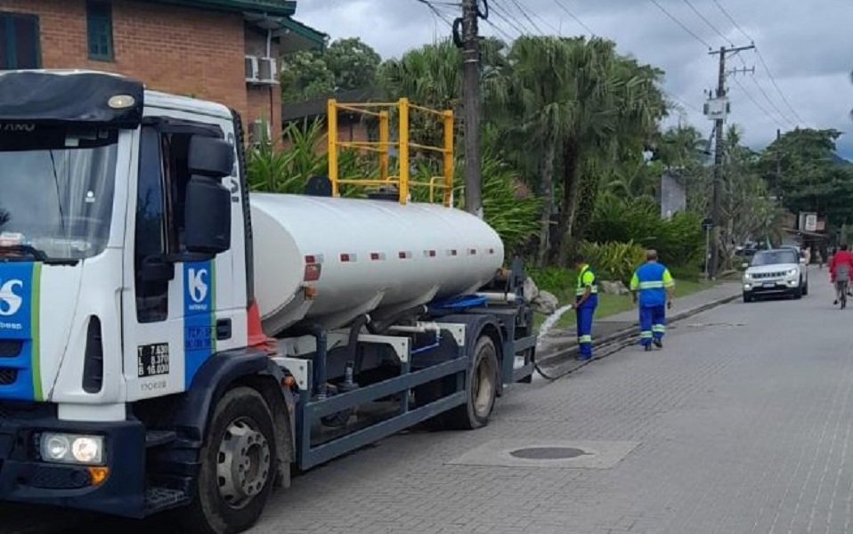 Prefeitura de São Sebastião multa Sabesp em mais de R$ 400 mil por extravasamento de esgoto