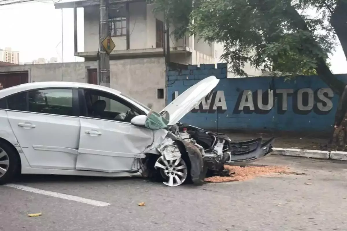 Acidente aconteceu no Parque Industrial na Zona Sul de São José dos Campos