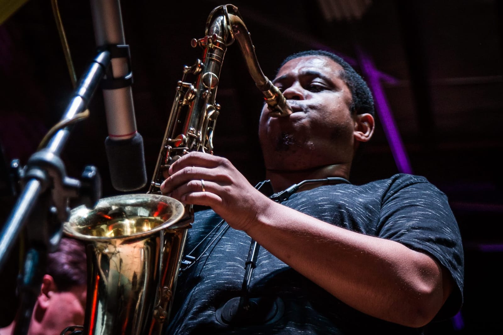 Saxofonista Reniton Carlos