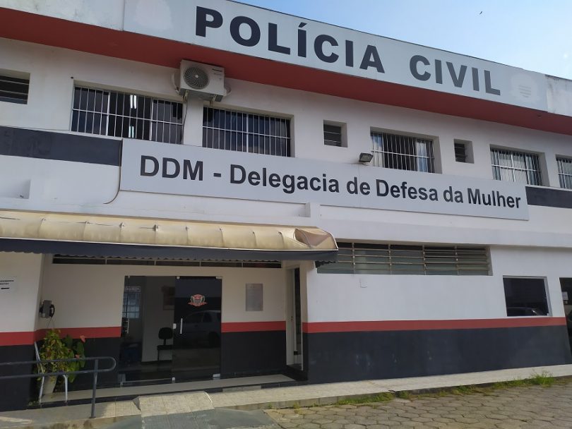 Acusado de matar a cunhada se entrega a polícia em Caraguatatuba
