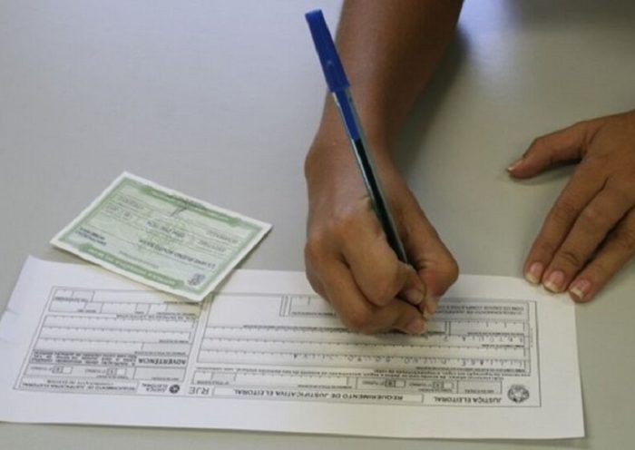 Eleitores que não votaram no segundo turno podem justificar até nesta terça-feira (07)