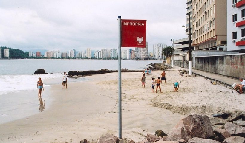 Governo recomenda a banhistas para evitar banho de mar após fortes chuvas
