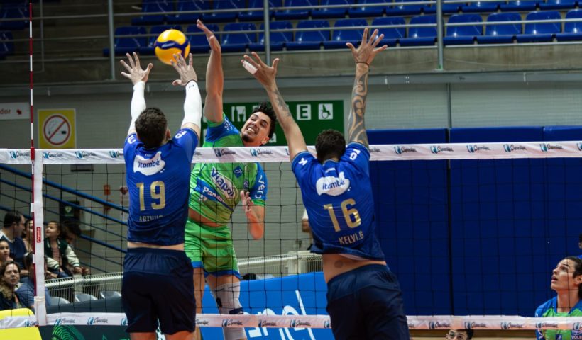 Jogo entre Vôlei São José e Minas pela abertura do segundo turno da Superliga Nacional 24-25
