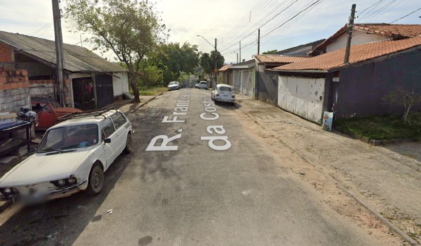 Polícia prende homem que agrediu ex-mulher a caminho da delegacia