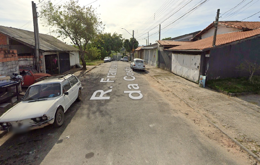 Polícia prende homem que agrediu ex-mulher a caminho da delegacia
