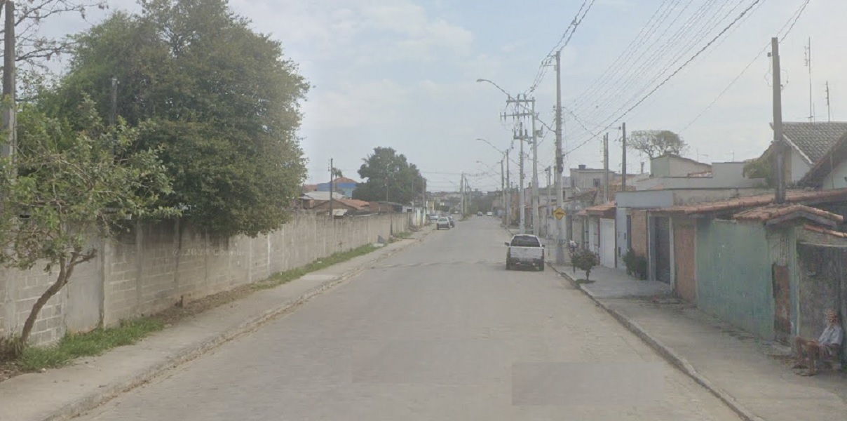 Ataque a tiros na madrugada mata mulher de 36 anos e deixa outros três feridos em Lorena