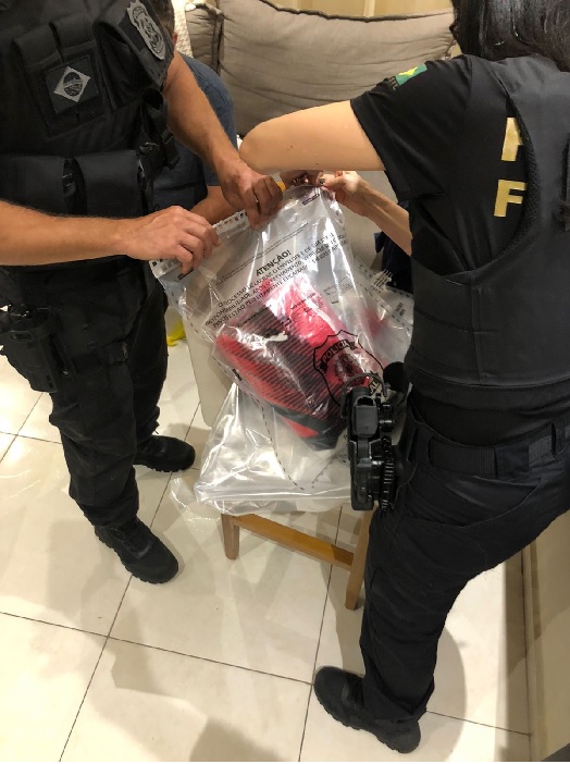 PF prende carteiro e comparsa suspeitos de desviarem encomendas dos Correios 