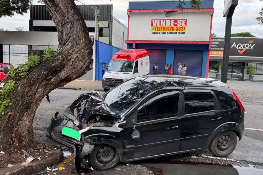 Acidente aconteceu na zona sul de São José dos Campos