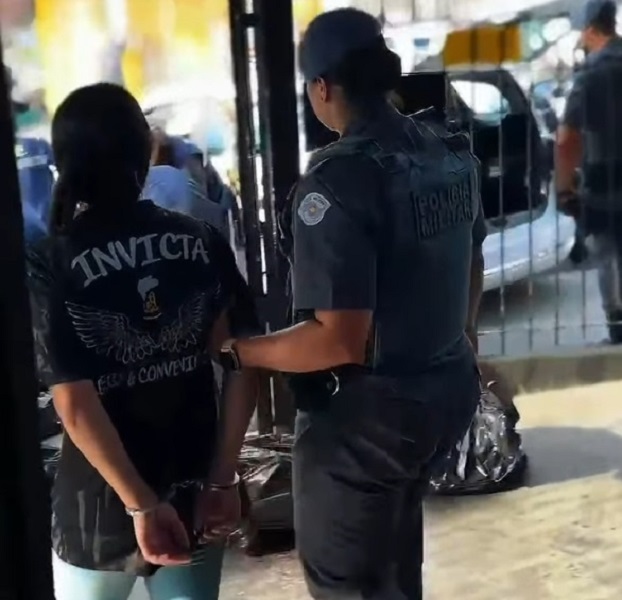 Polícia Militar e Prefeitura interditam adega irregular em São José dos Campos
