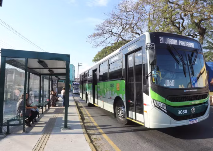 Jacareí amplia viagens de ônibus aos domingos e feriados