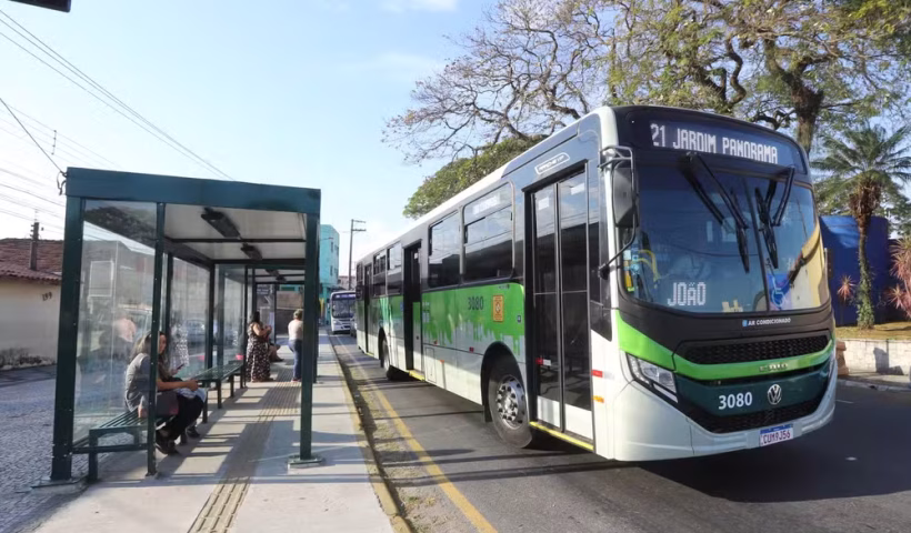 Jacareí amplia viagens de ônibus aos domingos e feriados