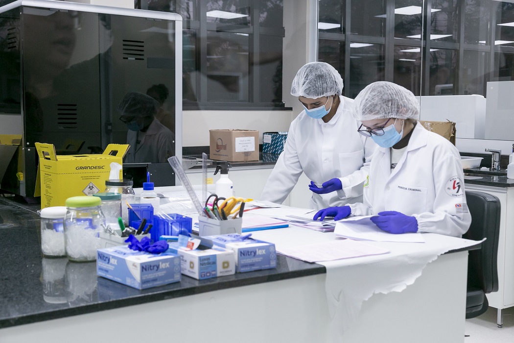 Estudo brasileiro liga inflamação a transtornos na Covid longa
