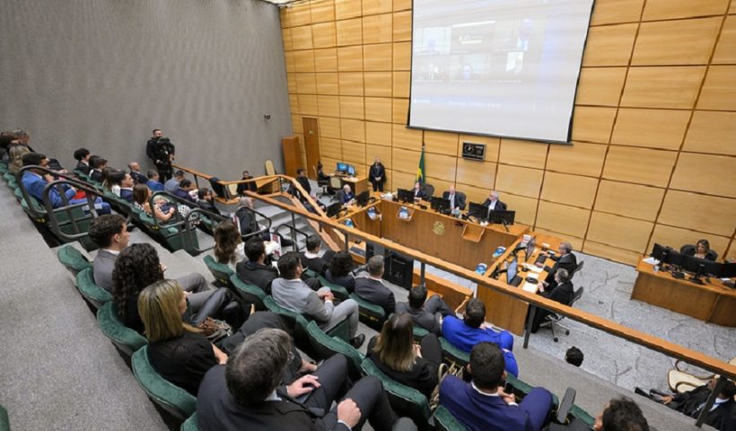 Priorizando vínculo afetivo, STJ mantém guarda de bebê com pais adotivos em Paraibuna