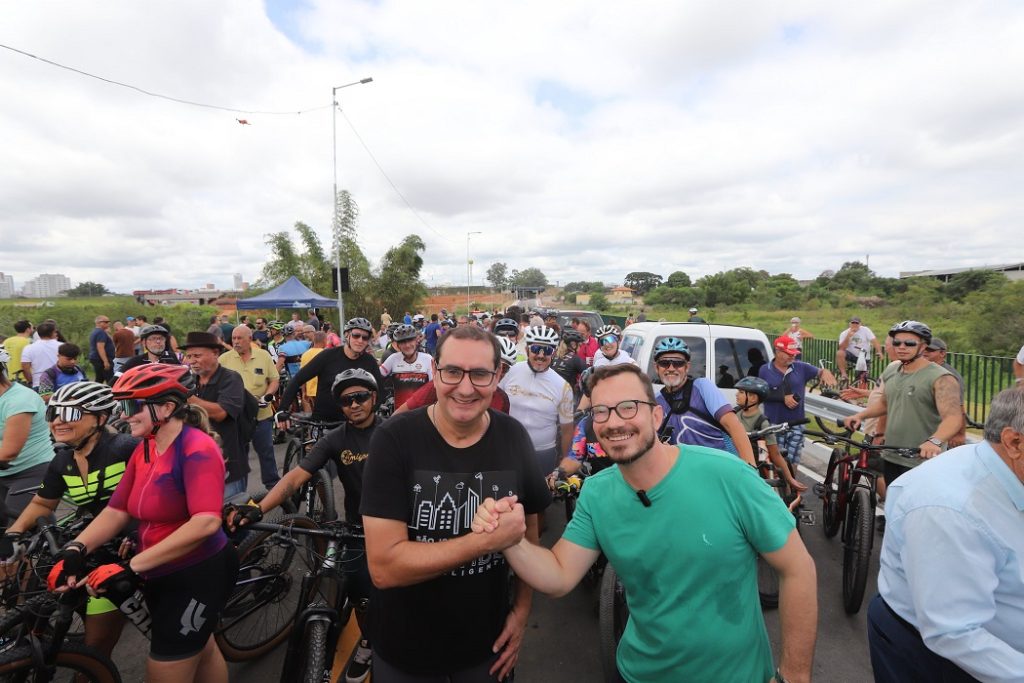 Via Oeste que conecta São José dos Campos a Jacareí é inaugurada